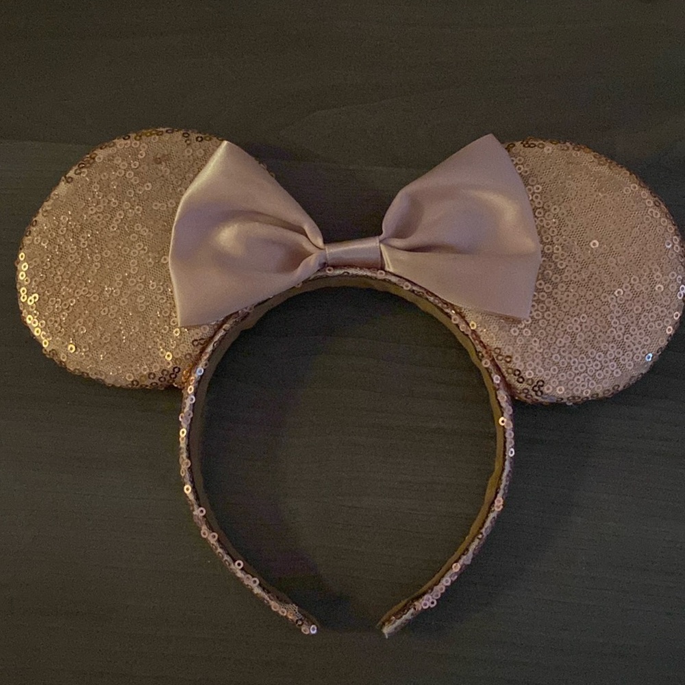 Minnie Mouse headband